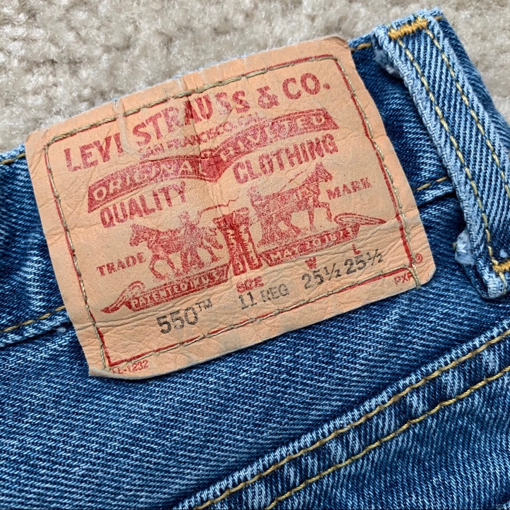 Levi’s 550 Vintage Denim Shorts - Picture 6 of 6
